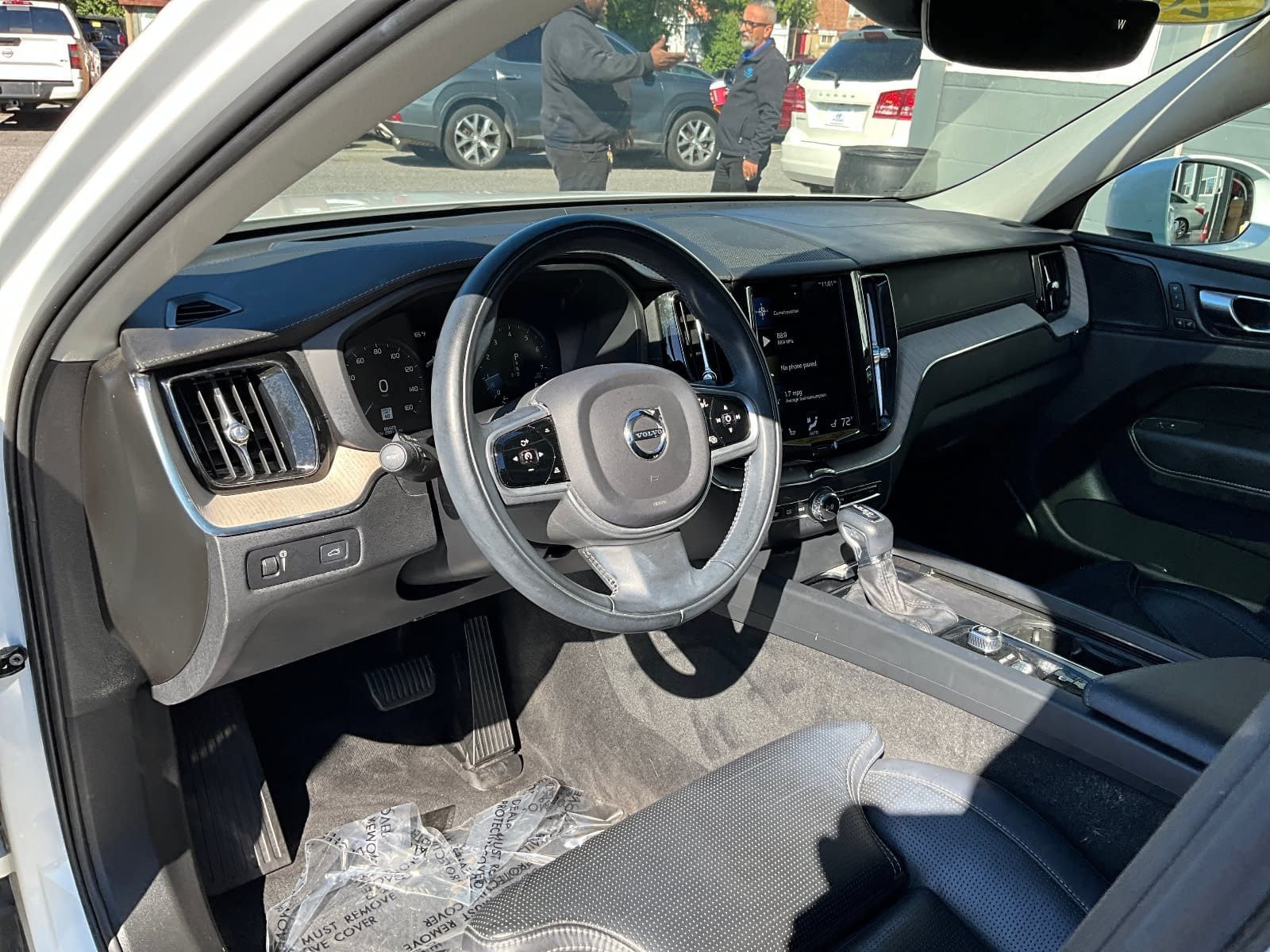 Used 2021 Volvo XC60 T5 Inscription w/ Advanced Package AWD/4WD image 13