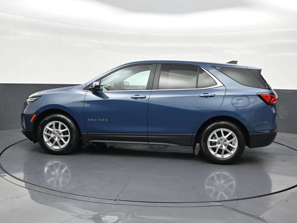 Used 2024 Chevrolet Equinox LT FWD image 2