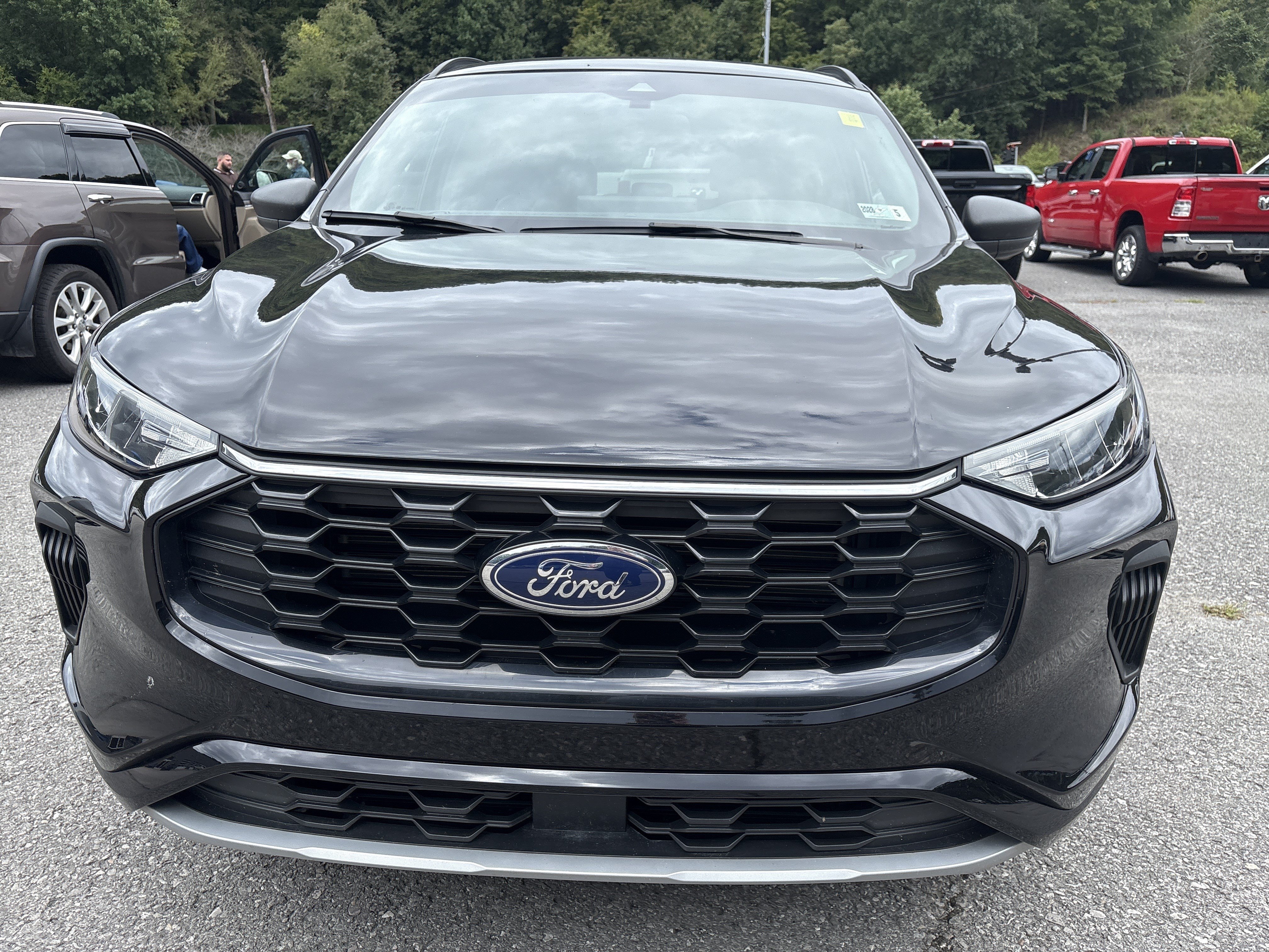 Used 2023 Ford Escape ST-Line w/ Tech Pack #1 AWD/4WD image 9