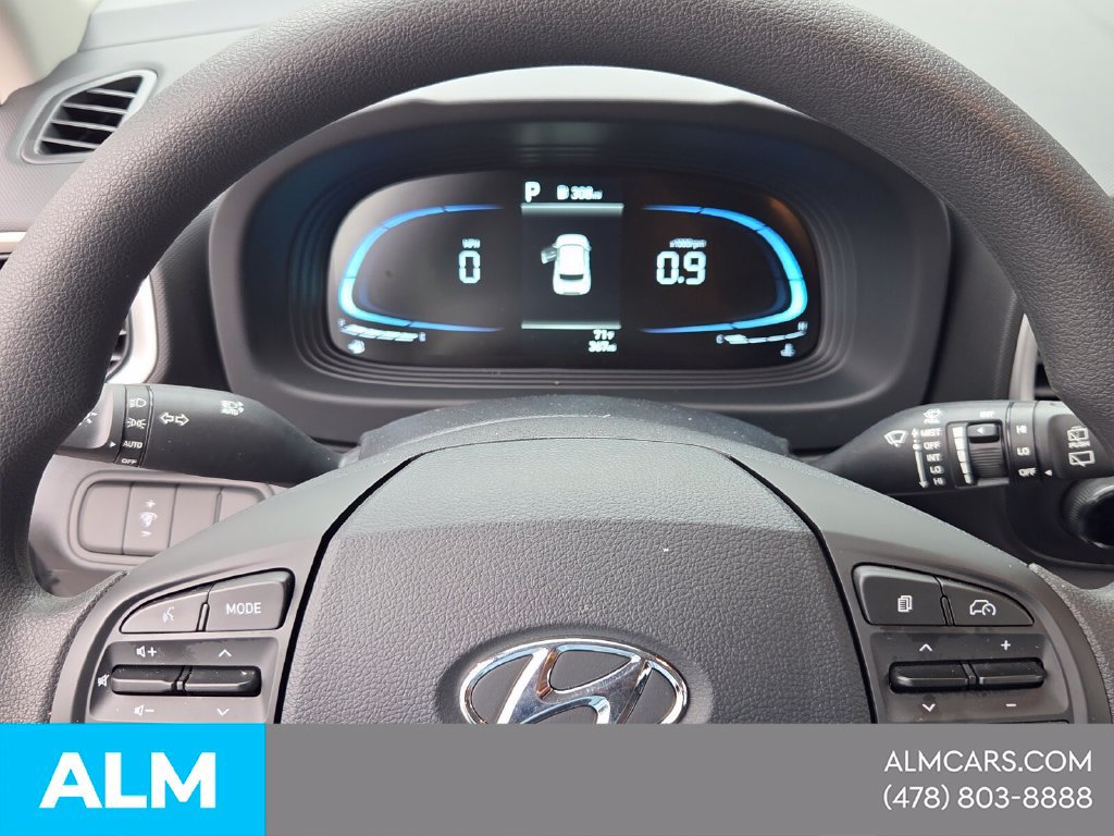 Used 2026 Hyundai Venue SE FWD image 26