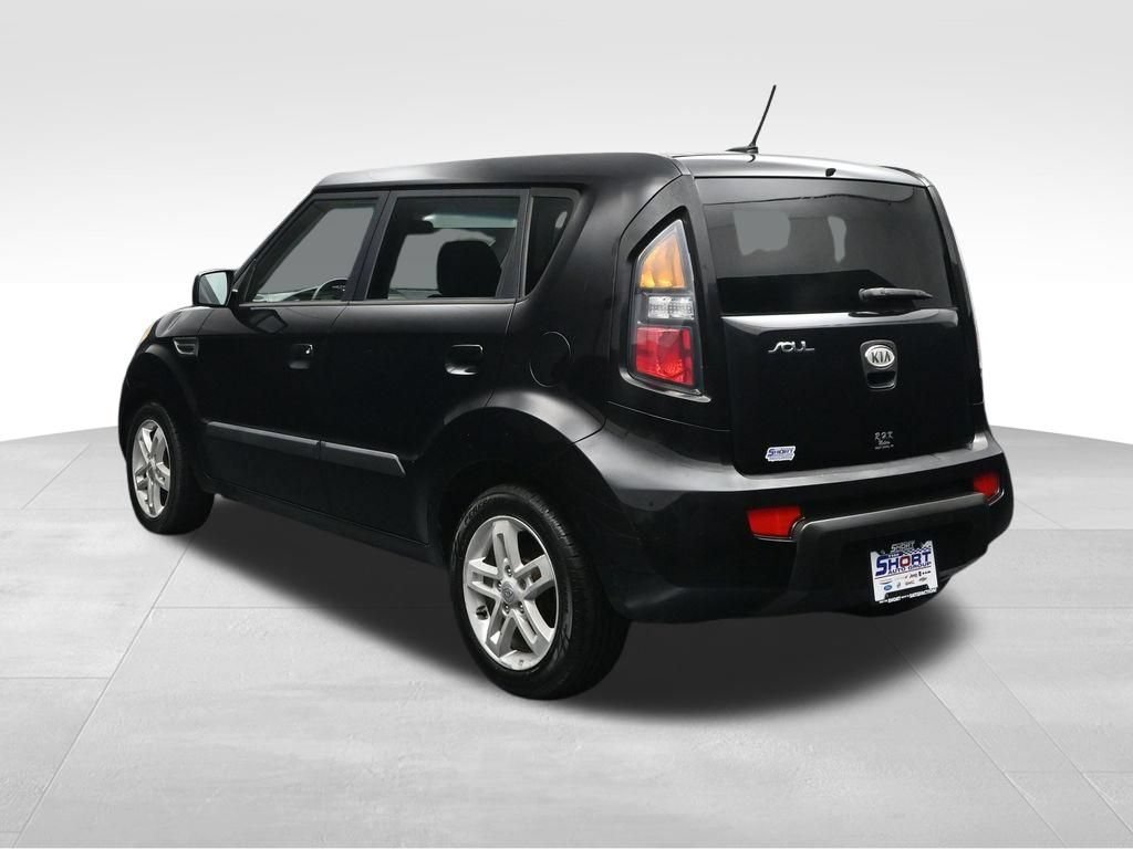Used 2010 Kia Soul + w/ Audio Pkg FWD image 3