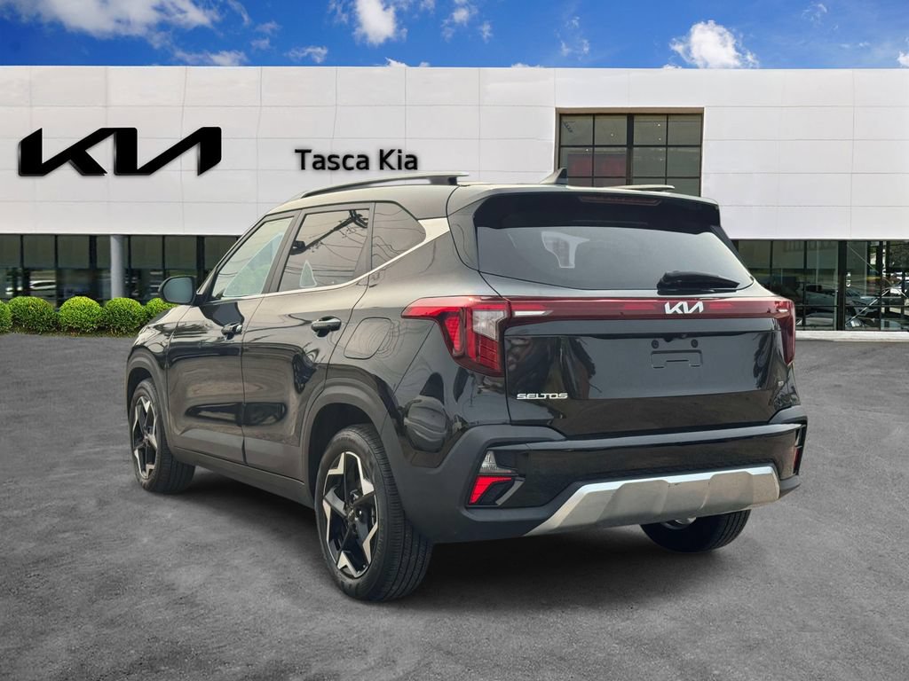 Used 2024 Kia Seltos EX AWD/4WD image 6