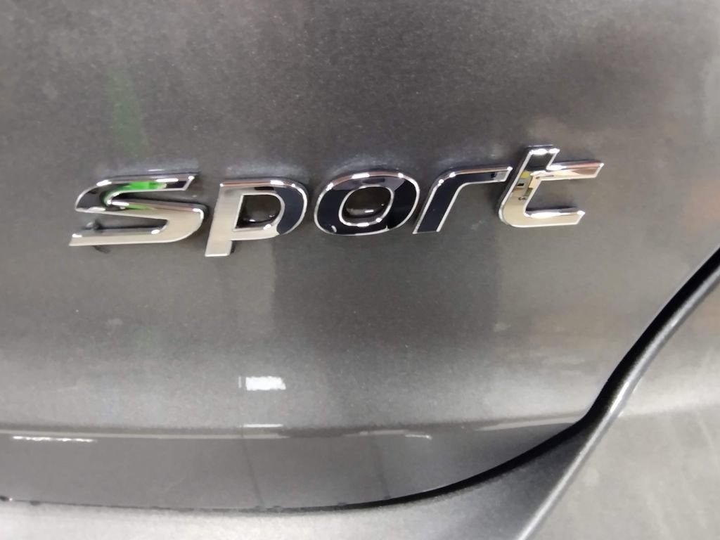 Used 2018 Hyundai Elantra Sport w/ Sport Premium Package 03 FWD image 15