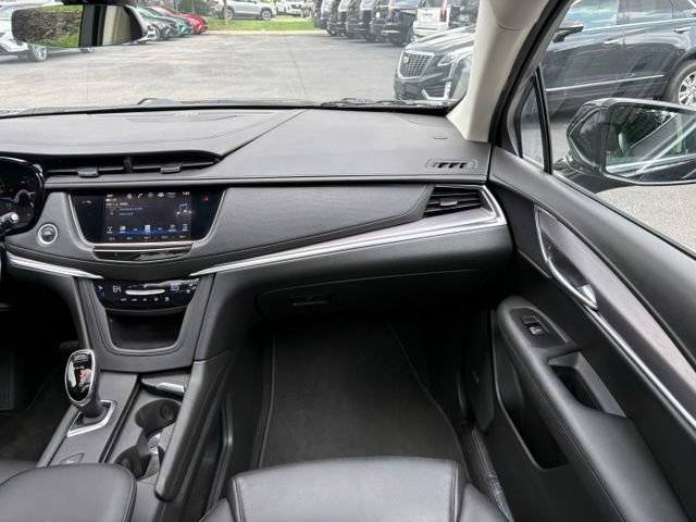 Used 2018 Cadillac XT5 Premium Luxury AWD/4WD image 23