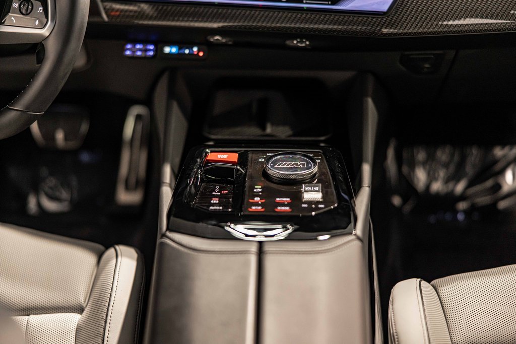 Used 2025 BMW M5 w/ Carbon Package image 37