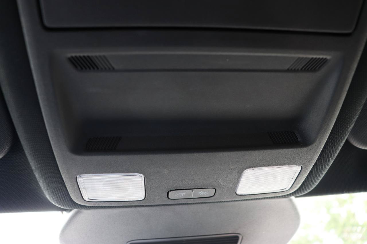 Used 2025 Ford Escape ST-Line Select AWD/4WD image 43