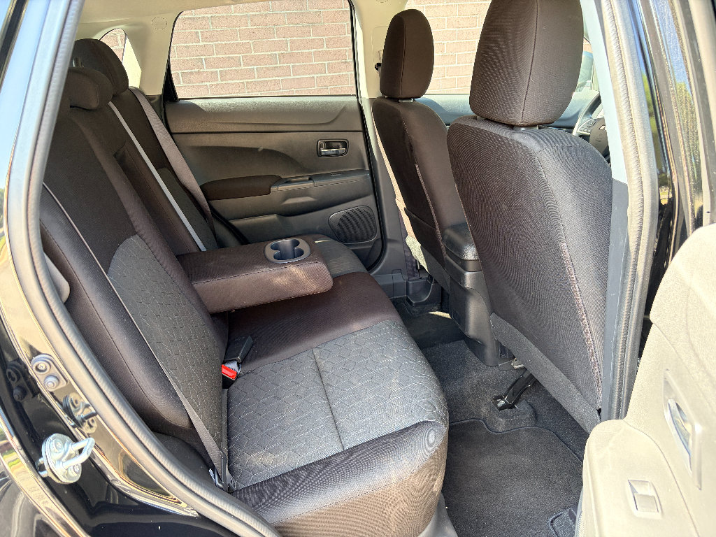 Used 2025 Mitsubishi Outlander Sport ES AWD/4WD image 21