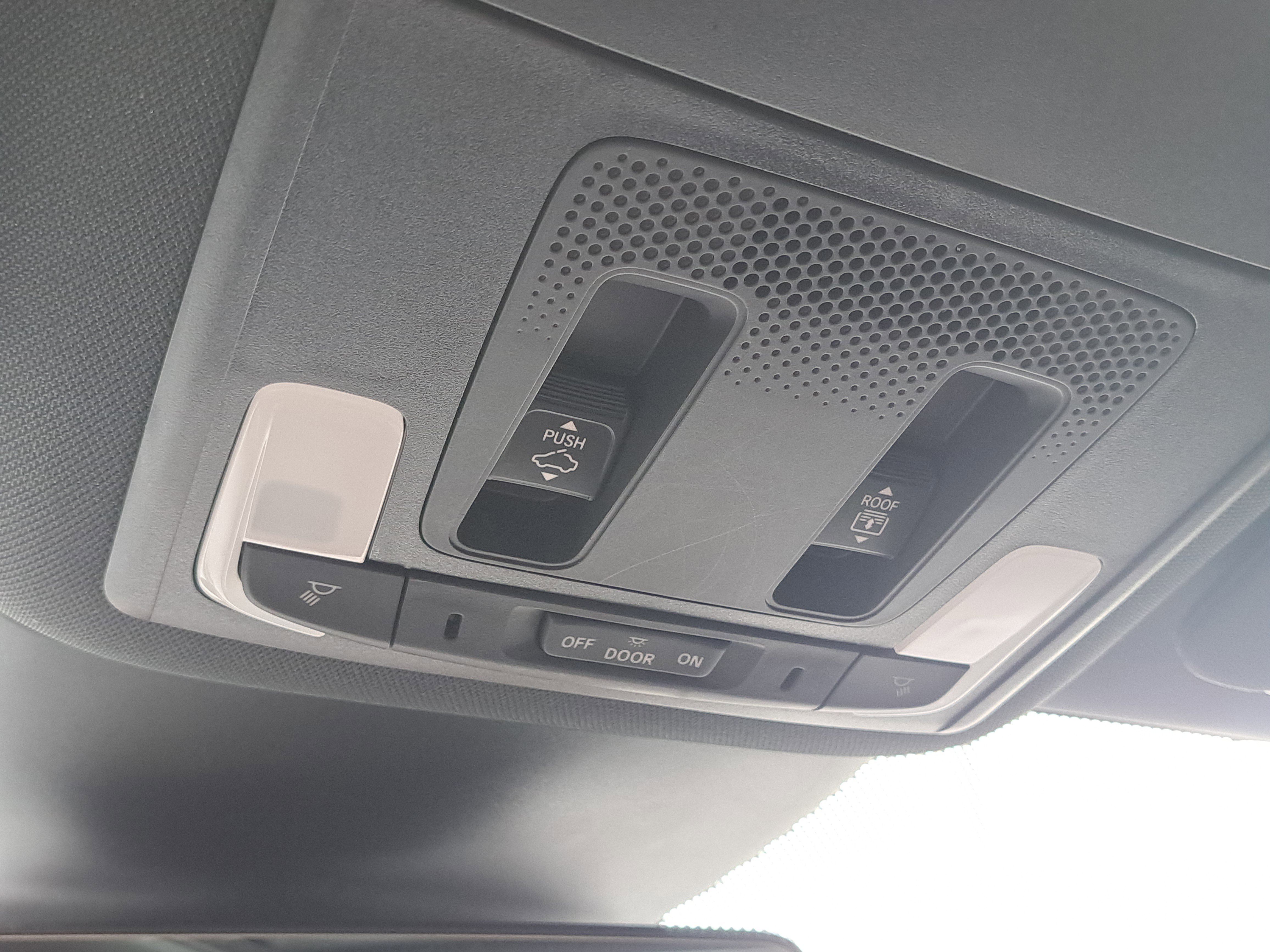 Used 2025 Honda Pilot Black Edition image 27