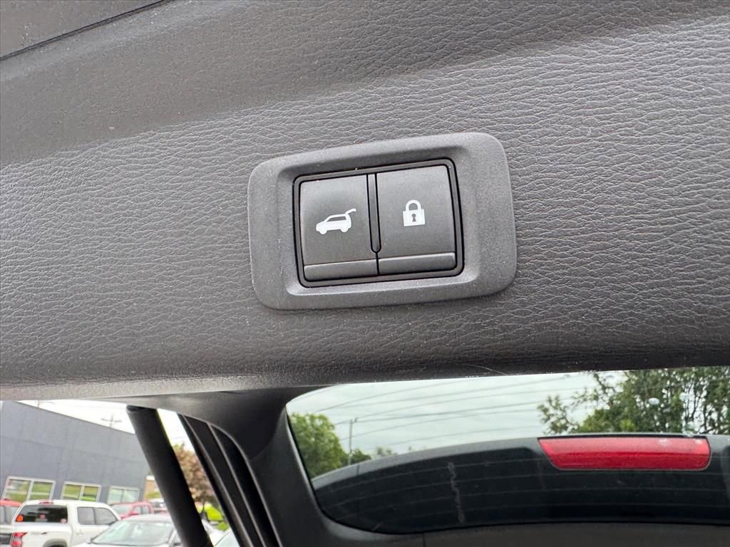 Used 2023 Mitsubishi Outlander SE AWD/4WD image 11