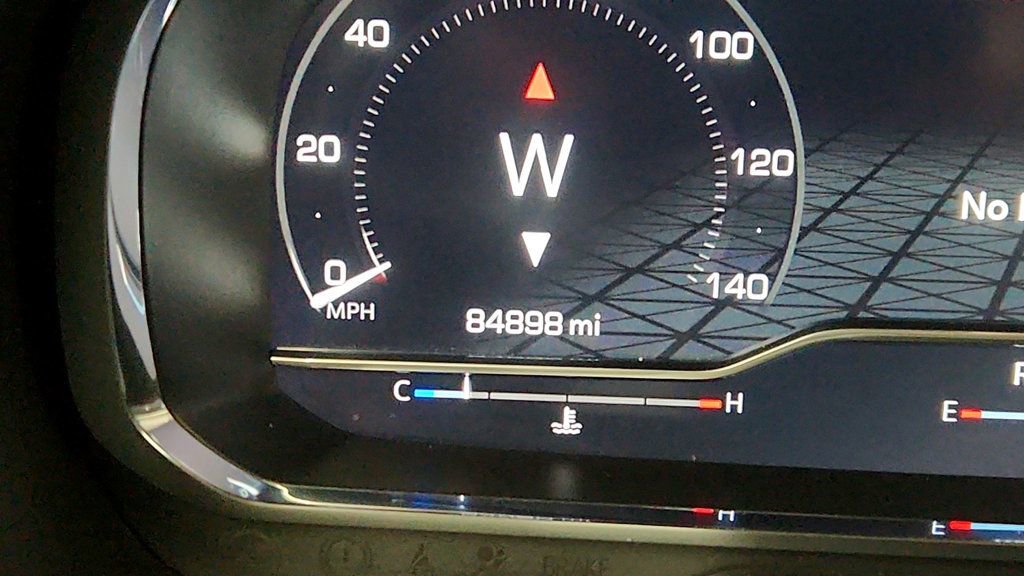 Used 2022 GMC Yukon XL SLT w/ SLT Premium Package image 15