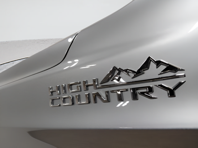 Certified 2023 Chevrolet Suburban High Country w/ Max Trailering Package AWD/4WD image 24