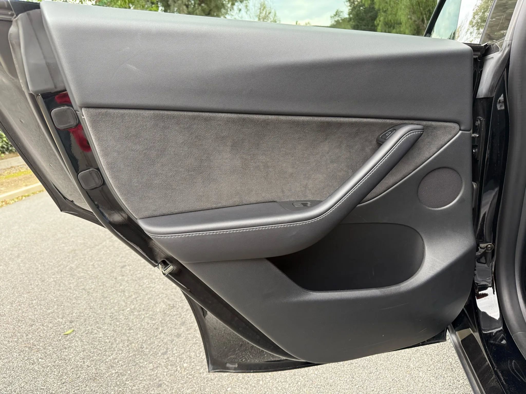 Used 2022 Tesla Model Y Performance image 7