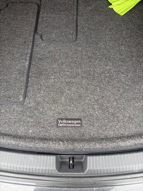 Used 2024 Volkswagen Atlas Cross Sport SE image 27