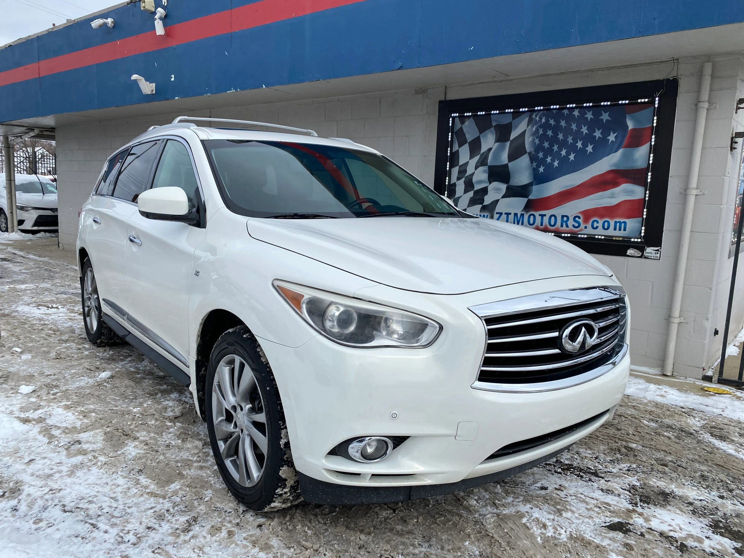 Used 2014 INFINITI QX60 3.5 Sport Utility 4D w/ Deluxe Touring Package
