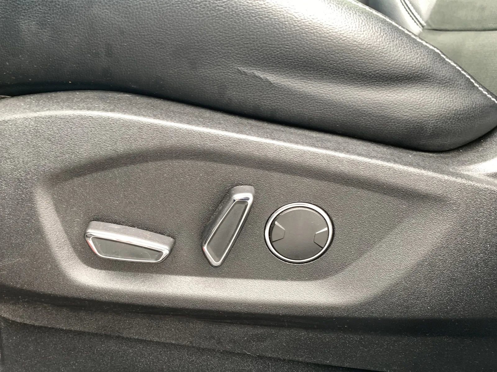 Used 2019 Ford Edge ST w/ Equipment Group 401A AWD/4WD image 27