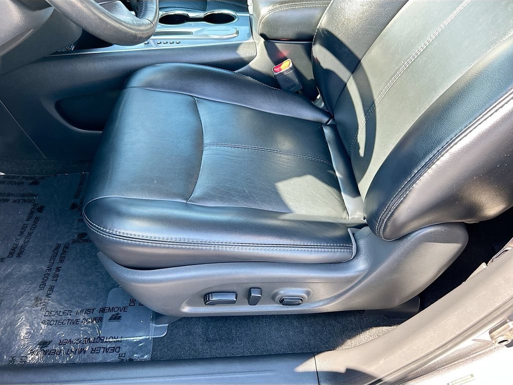 Used 2019 Nissan Pathfinder FWD image 19