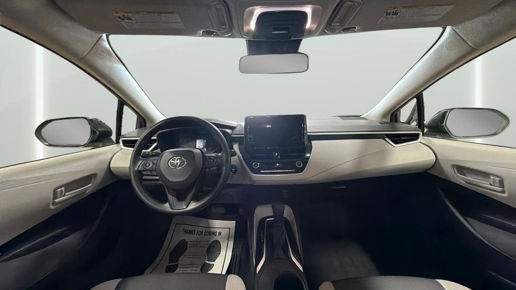 Used 2025 Toyota Corolla LE w/ LE Premium Package image 14