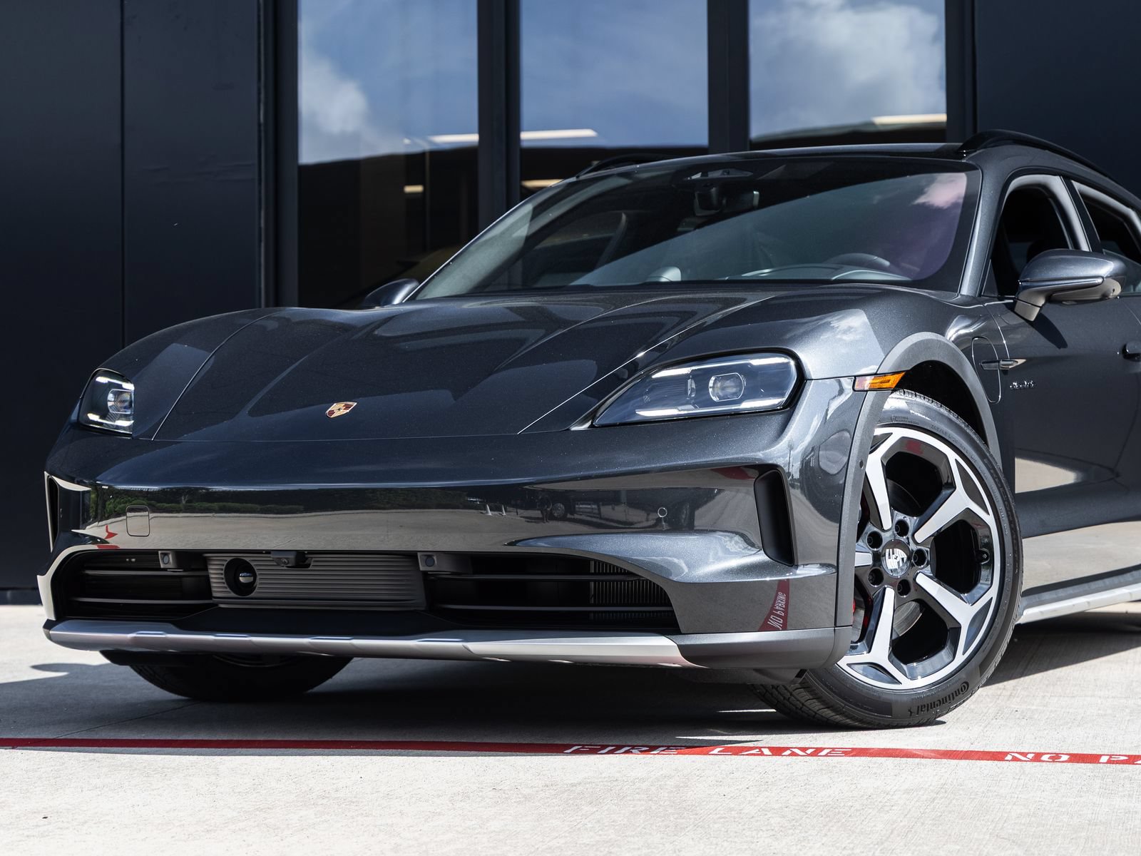 New 2026 Porsche Taycan 4S AWD/4WD image 7