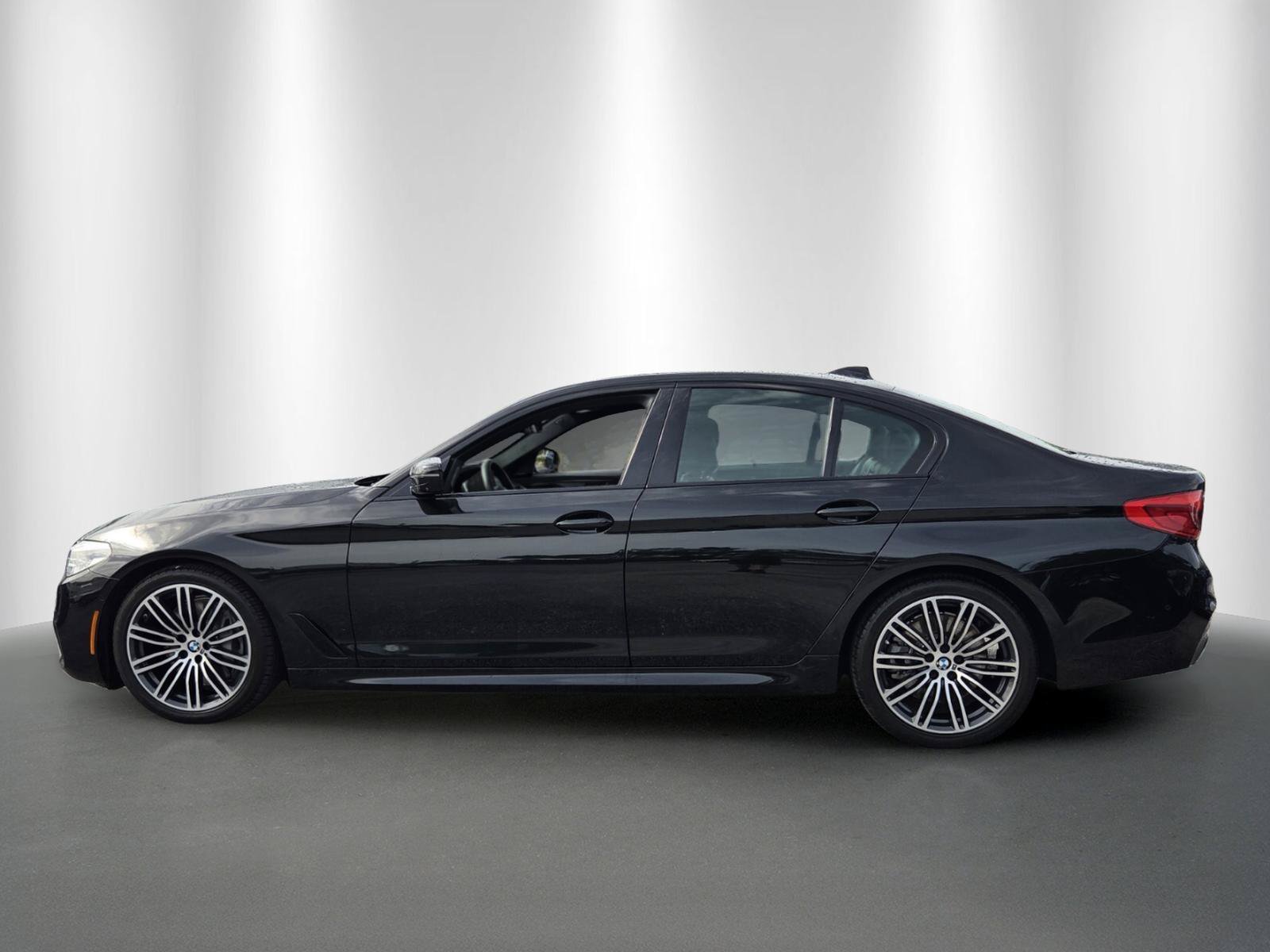 Used 2020 BMW 540i w/ Executive Package RWD image 4