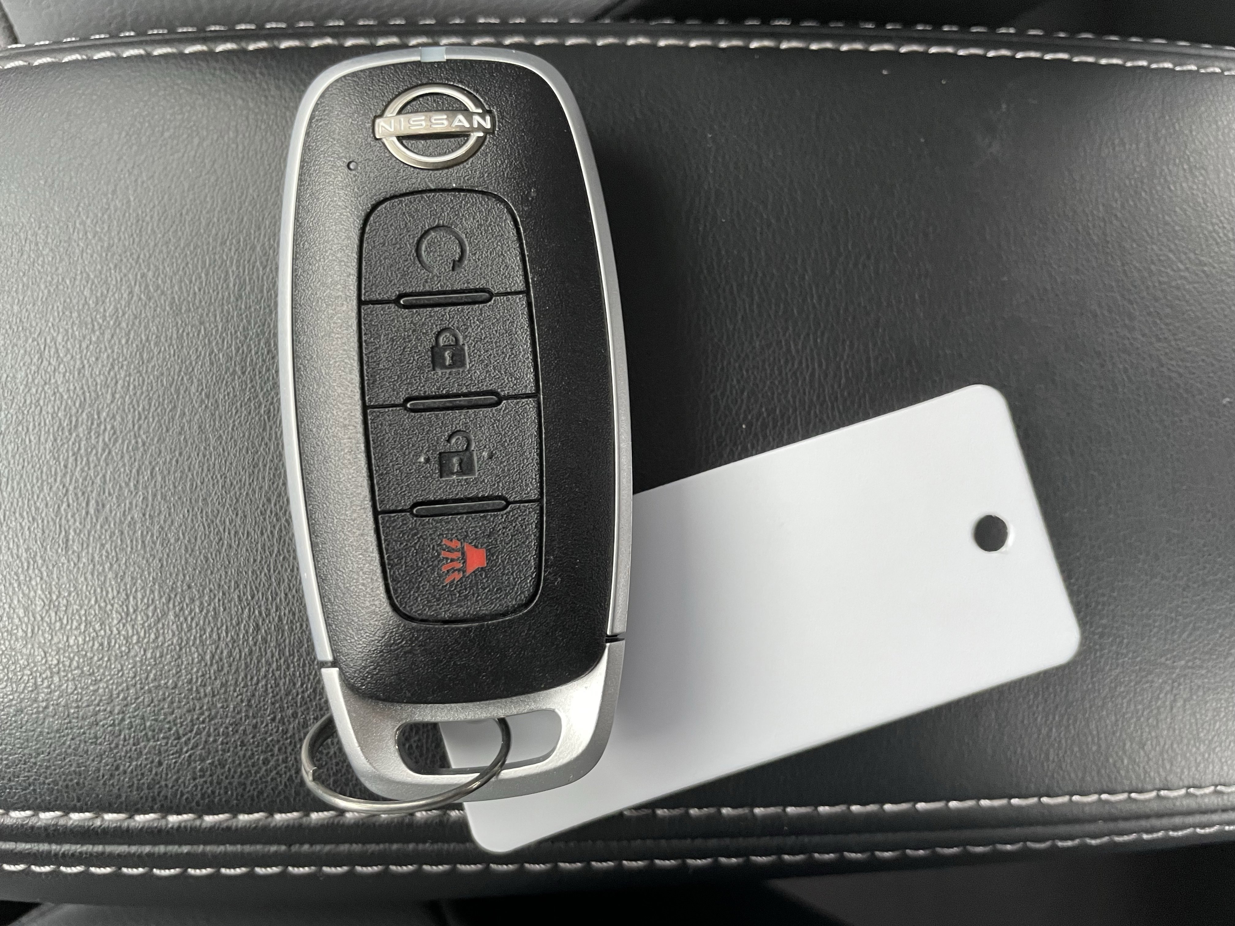 Used 2023 Nissan Kicks SR w/ SR Premium Package image 28