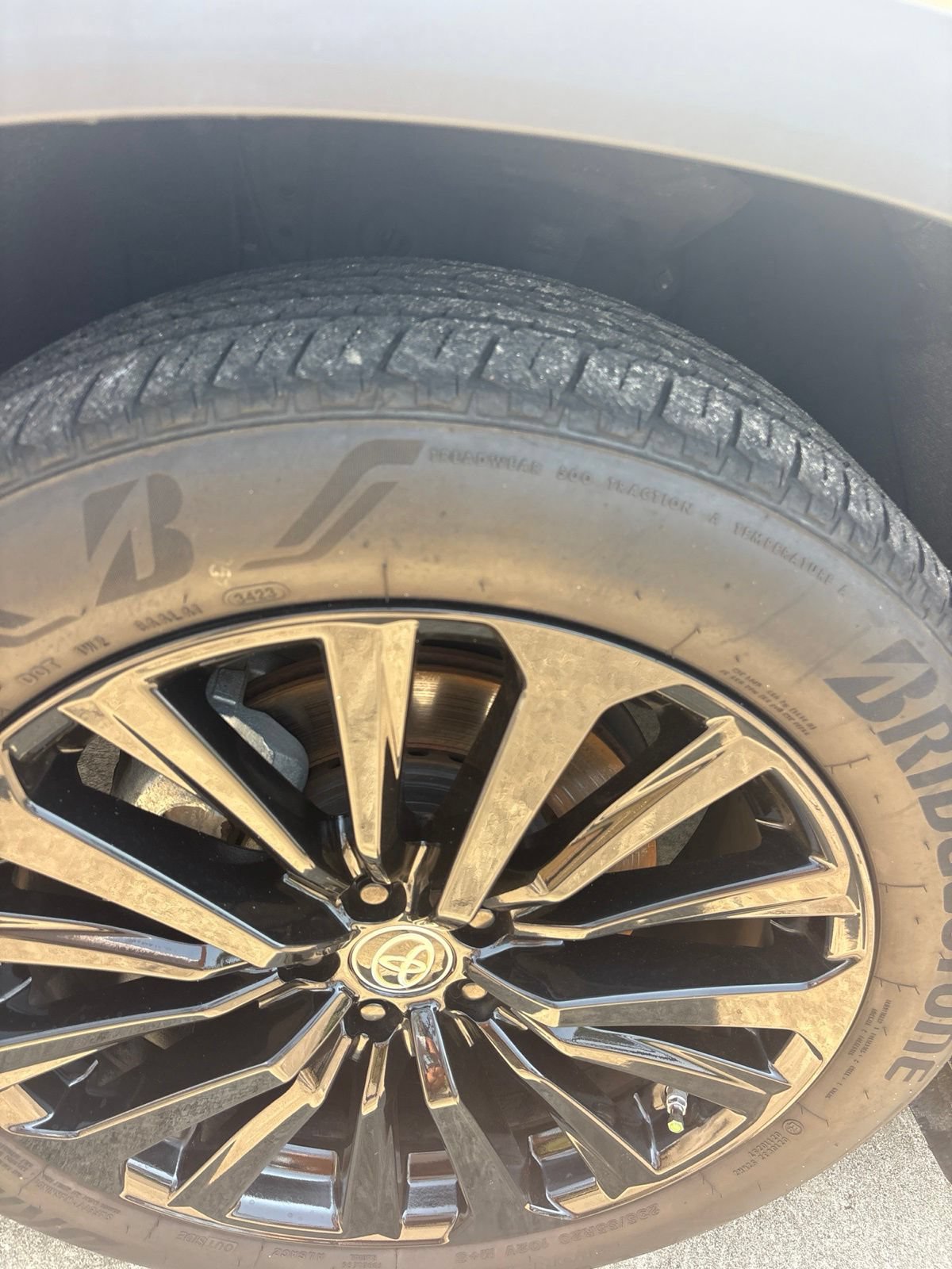 Used 2023 Toyota Highlander XSE FWD image 10
