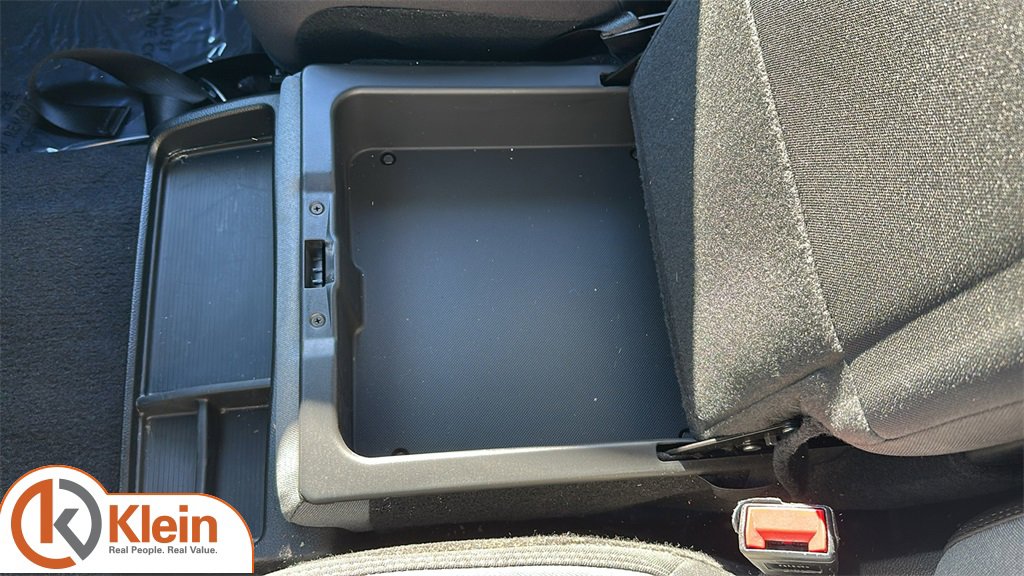 Used 2024 RAM 2500 Big Horn w/ Safety Group image 25