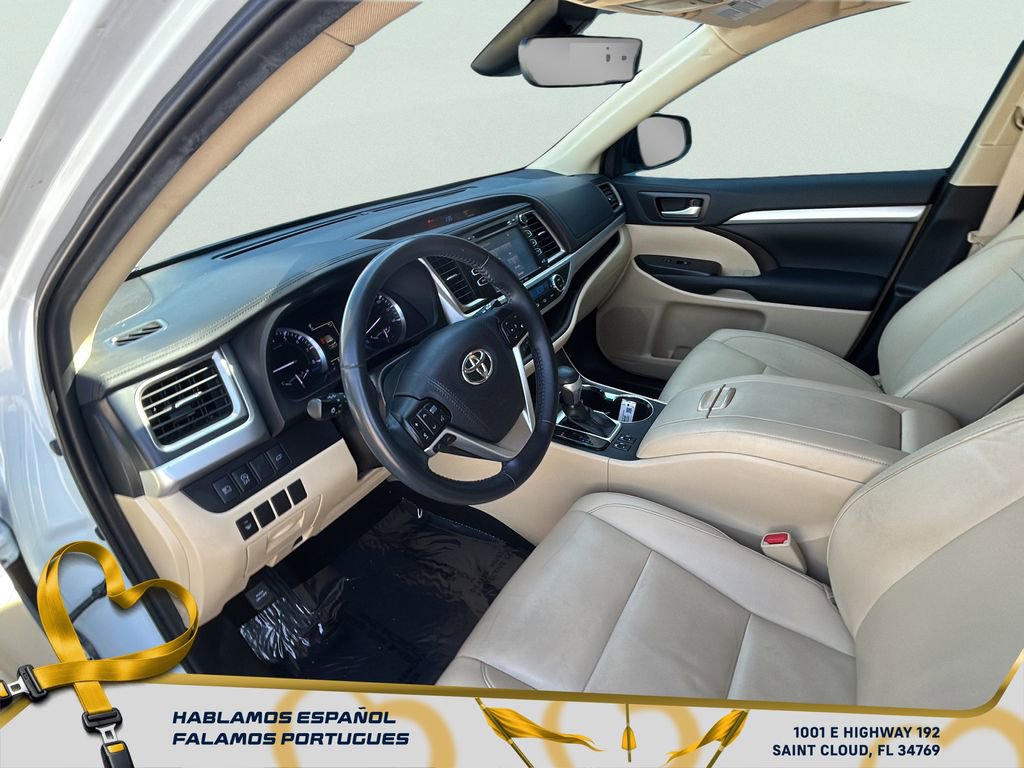 Used 2019 Toyota Highlander XLE image 15