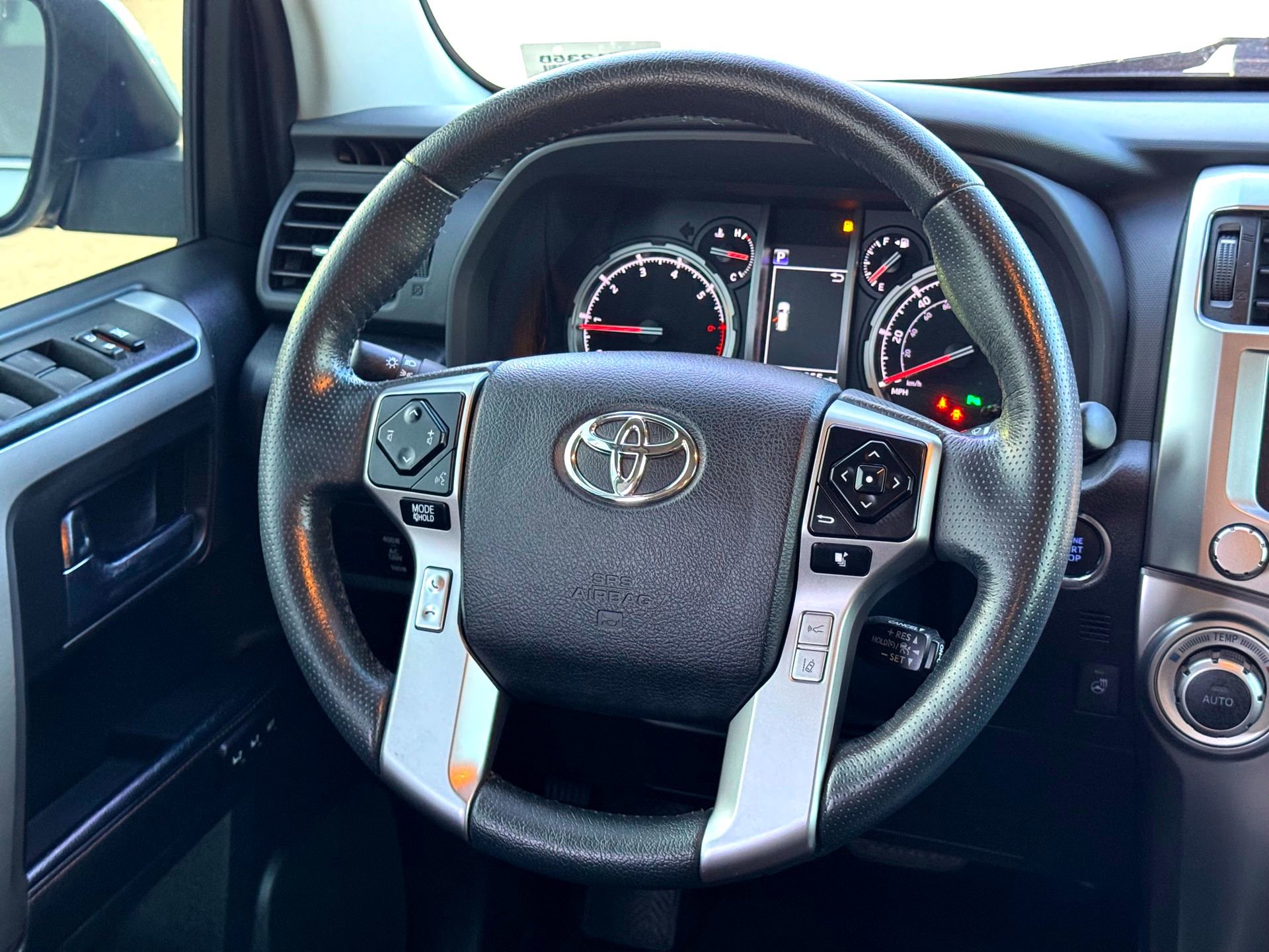 Used 2023 Toyota 4Runner Limited image 24