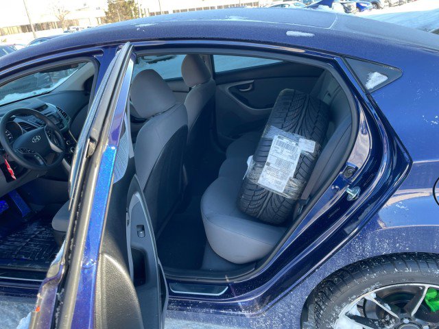 Used 2014 Hyundai Elantra SE w/ Option Group 02 image 11