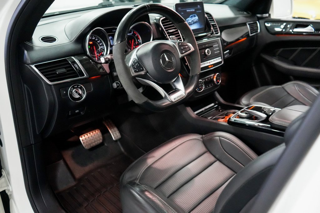 Used 2018 Mercedes-Benz GLE 63 AMG 4MATIC w/ Premium 3 Package image 9