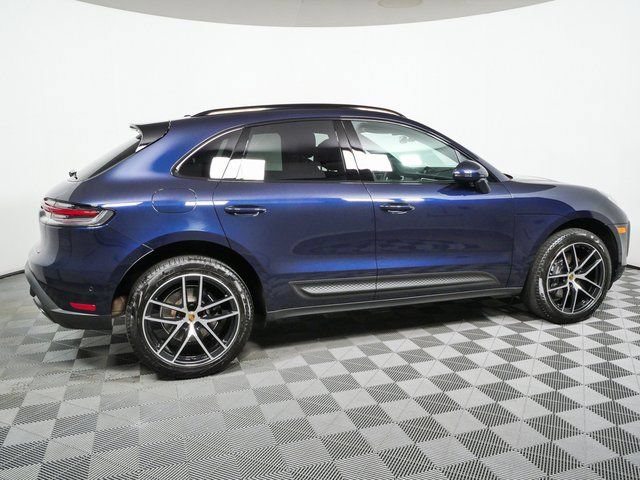 Certified 2023 Porsche Macan Turbo AWD/4WD image 29