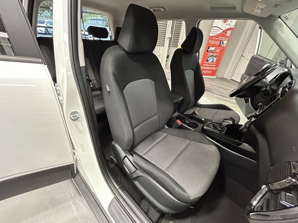 Used 2022 Kia Soul X-Line image 5