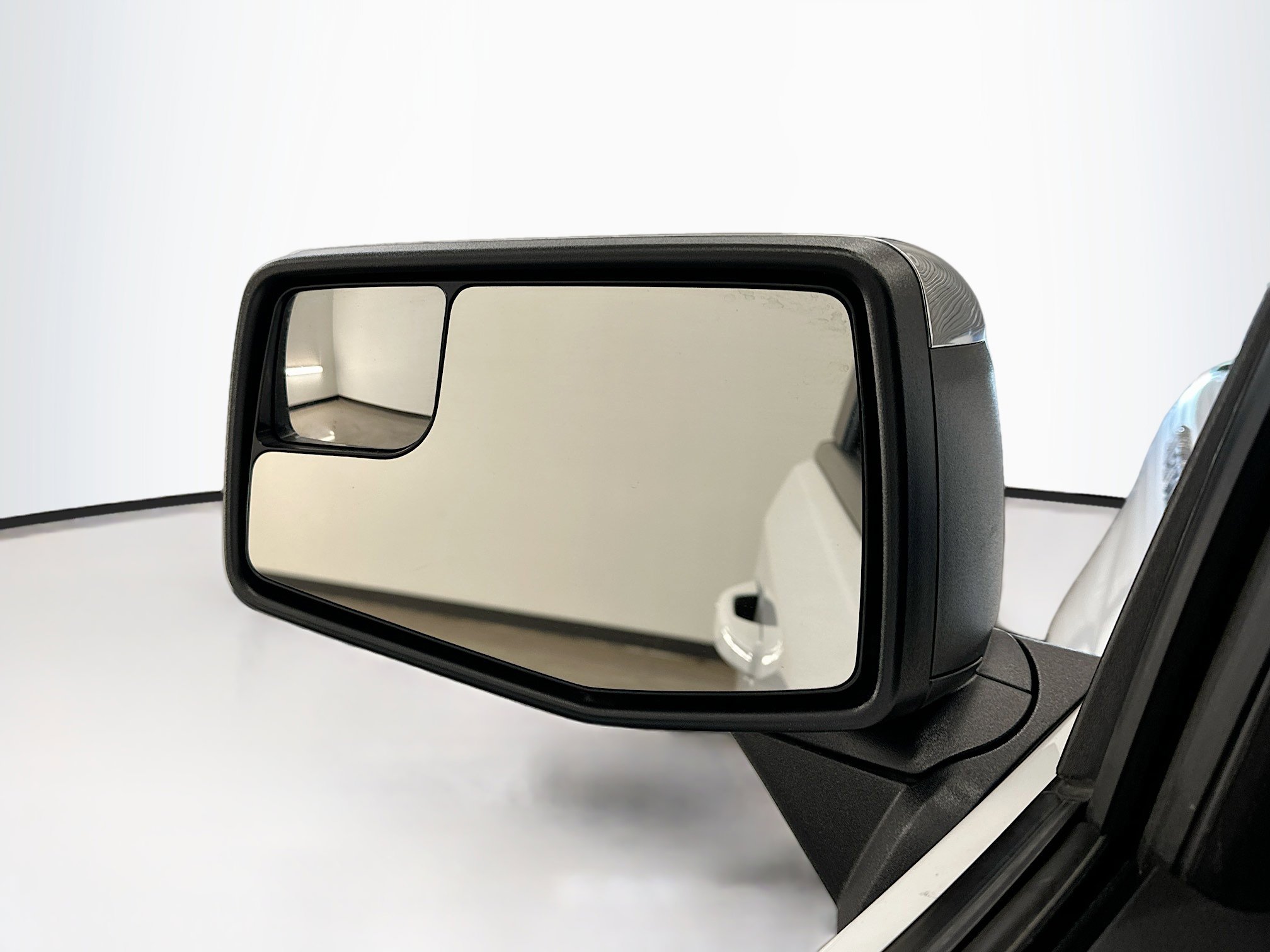 Used 2023 Chevrolet Silverado 1500 LT image 16