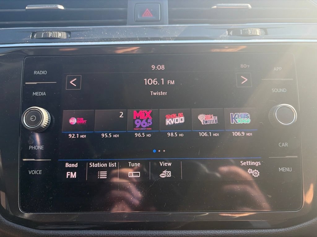 Used 2019 Volkswagen Tiguan SE FWD image 24
