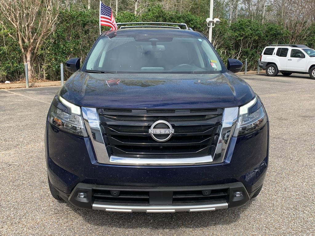 Used 2022 Nissan Pathfinder SL w/ SL Premium Package image 3