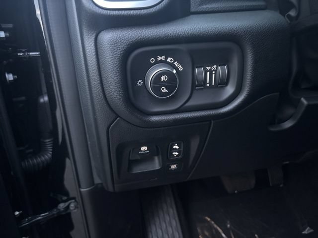 New 2026 RAM 1500 Big Horn AWD/4WD image 18