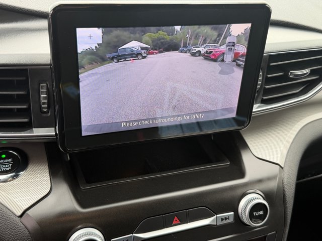 Certified 2020 Ford Explorer XLT w/ Equipment Group 202A RWD image 32