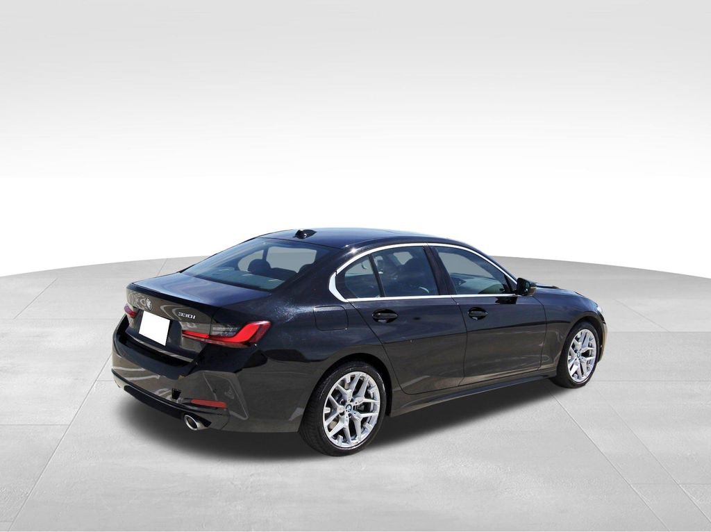 Used 2025 BMW 330i Sedan image 4