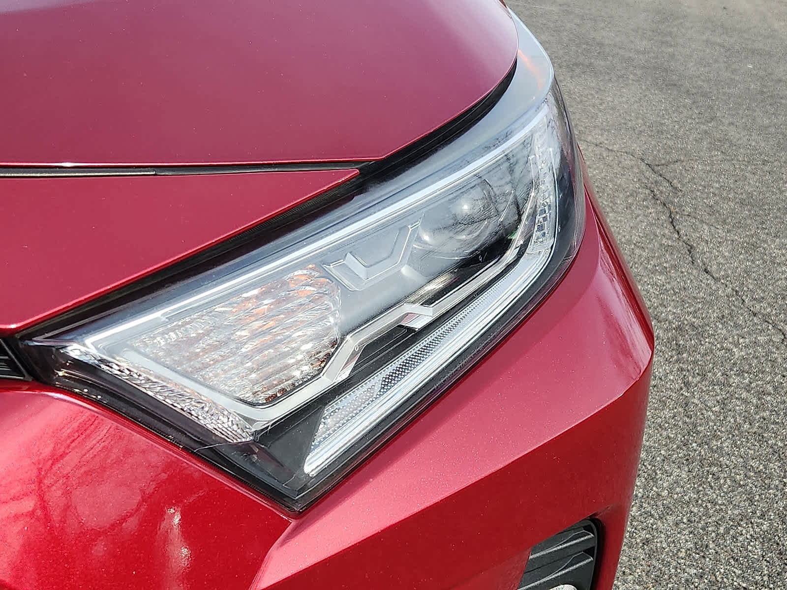 Used 2019 Toyota RAV4 Limited image 10