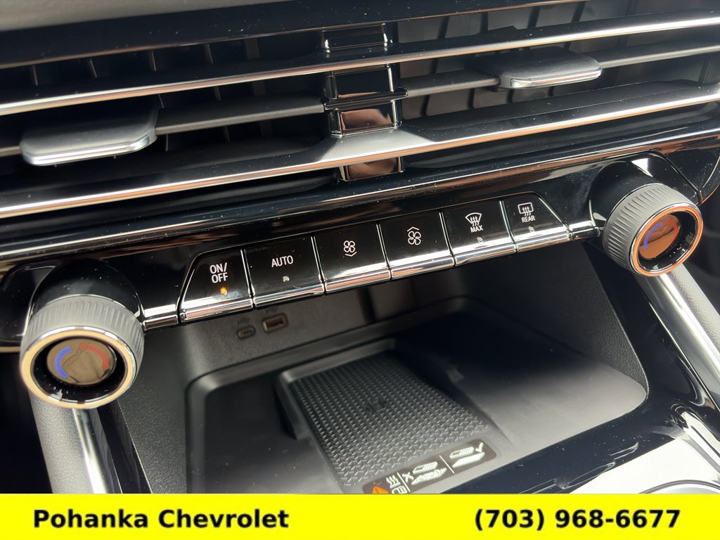New 2027 Chevrolet Traverse Z71 w/ Driver Confidence Package AWD/4WD image 17
