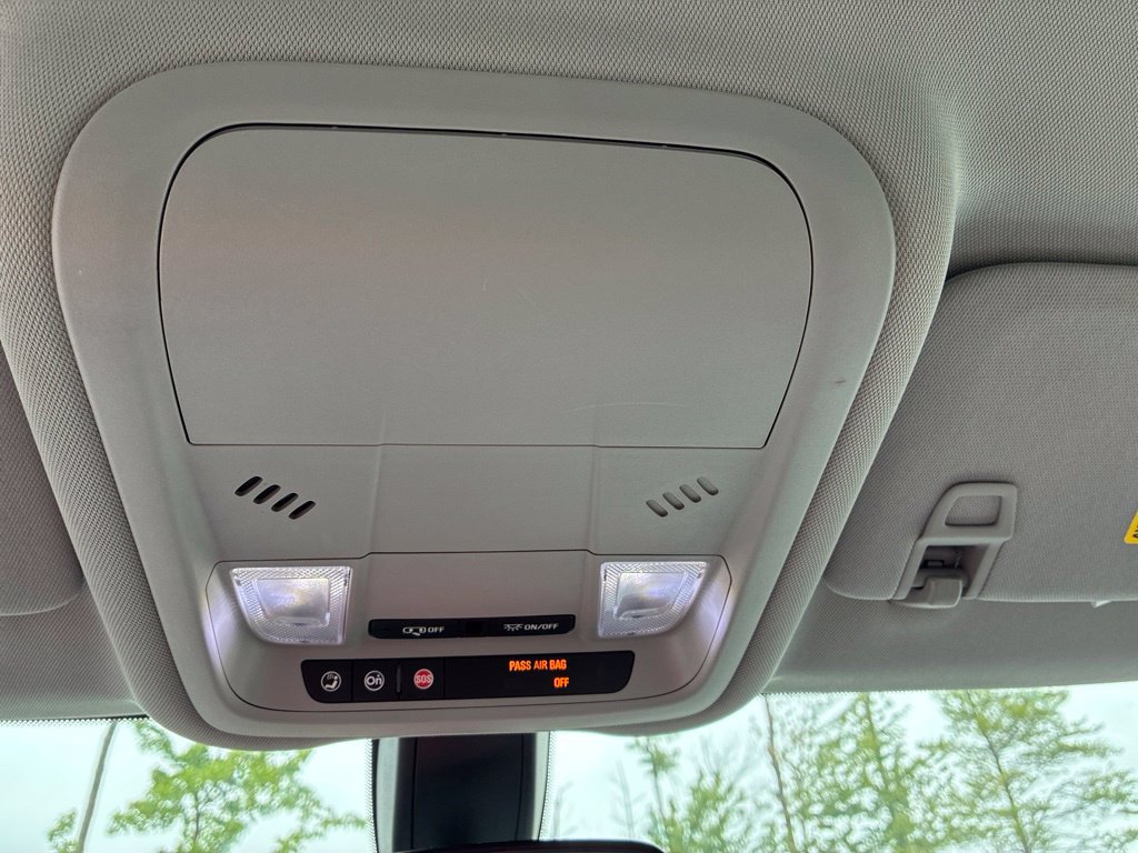 Used 2019 Chevrolet Equinox LS AWD/4WD image 16