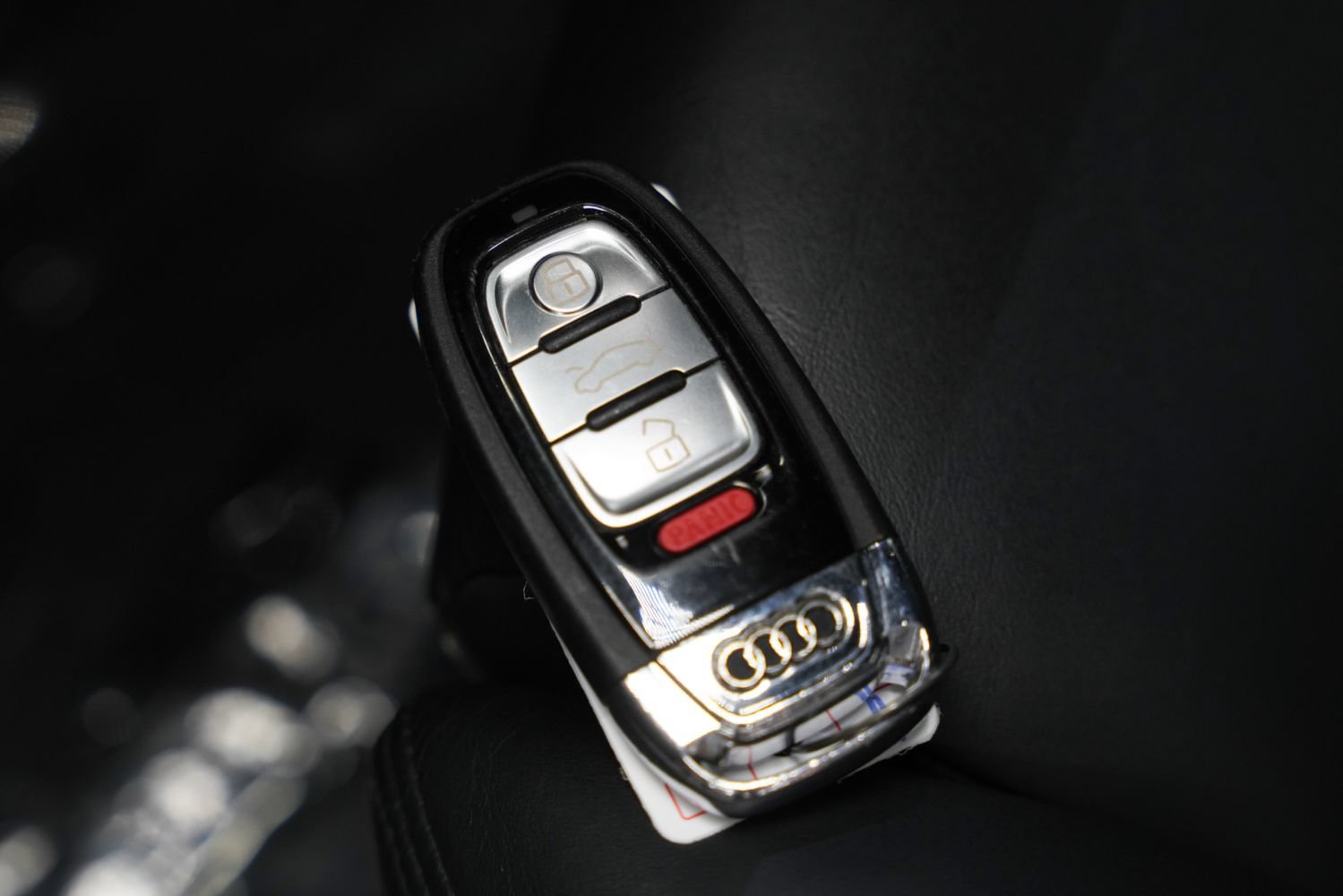 Used 2018 Audi R8 V10 w/ Premium Package RWD image 49