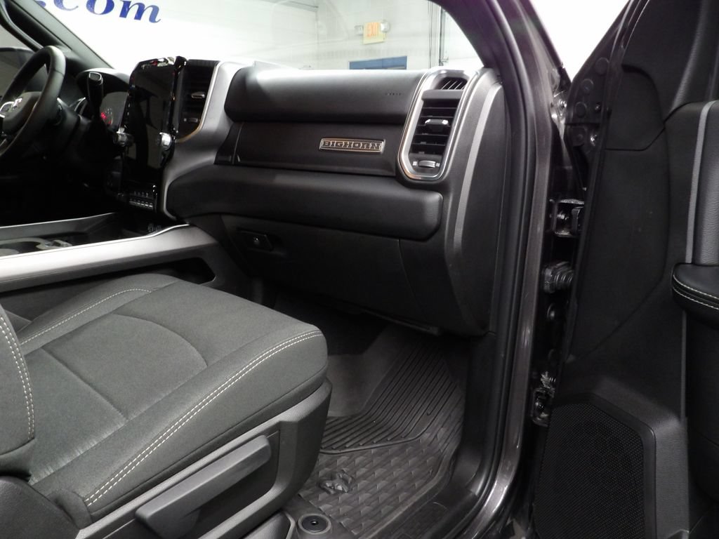 Used 2025 RAM 2500 Big Horn AWD/4WD image 37