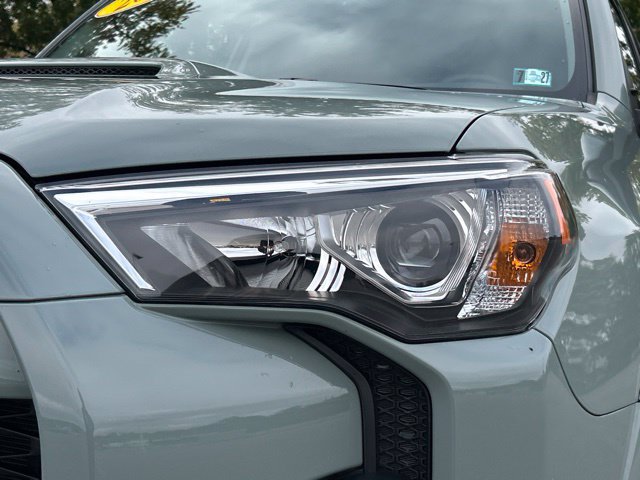 Used 2023 Toyota 4Runner TRD Off-Road Premium w/ Off Road Premium Plus Package AWD/4WD image 11