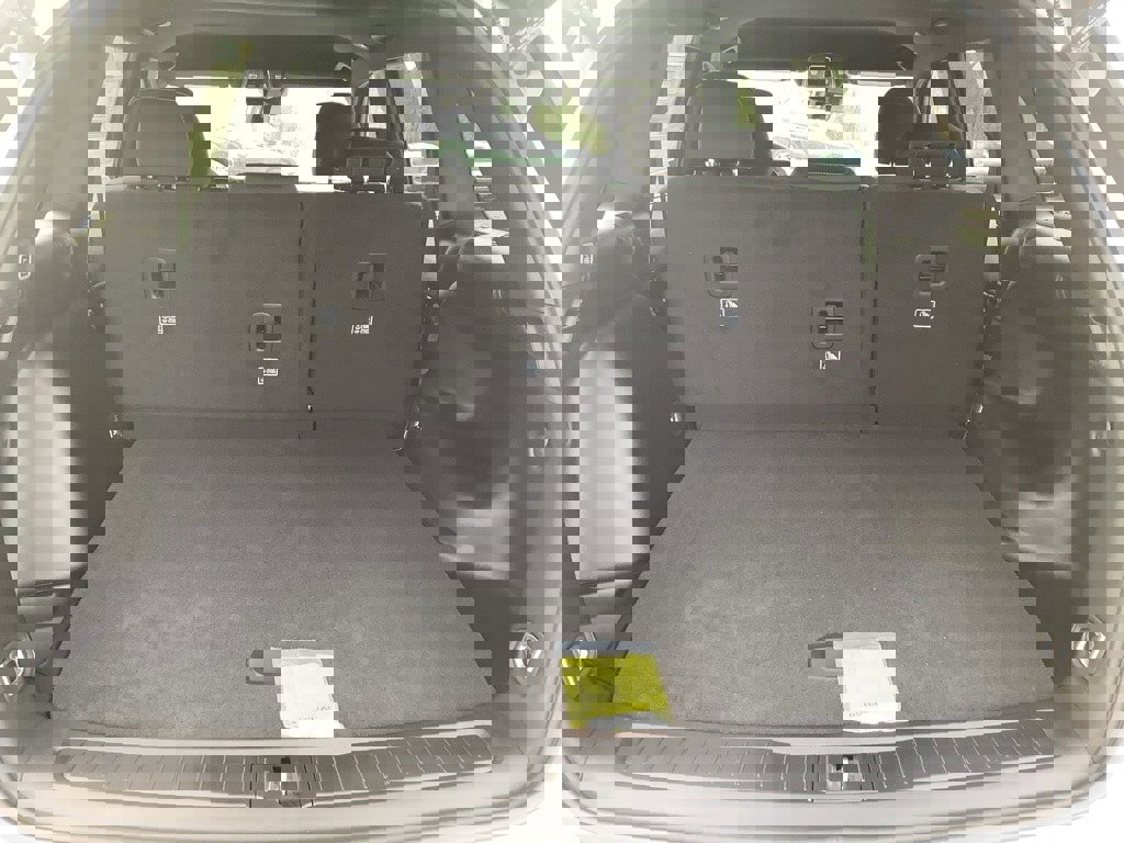 New 2025 Jeep Grand Cherokee Laredo w/ Luxury Tech Group I image 10