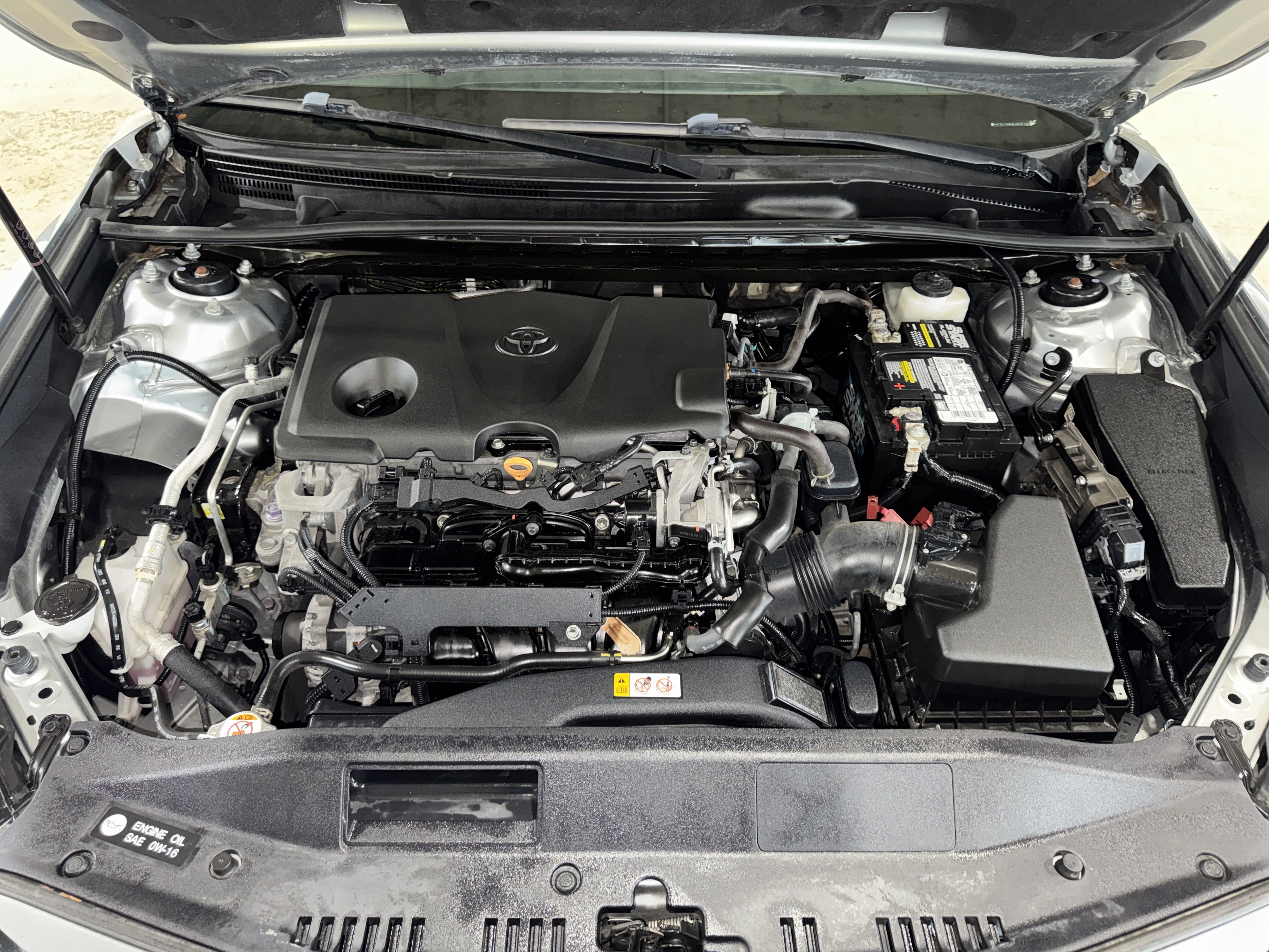 Used 2020 Toyota Camry LE FWD image 34