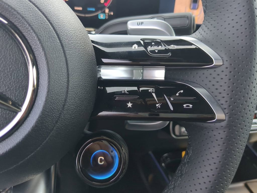 New 2024 Mercedes-Benz GLB 35 AMG 4MATIC image 23