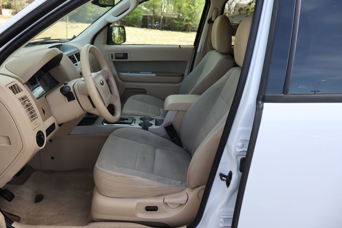 Used 2012 Ford Escape XLT AWD/4WD image 18