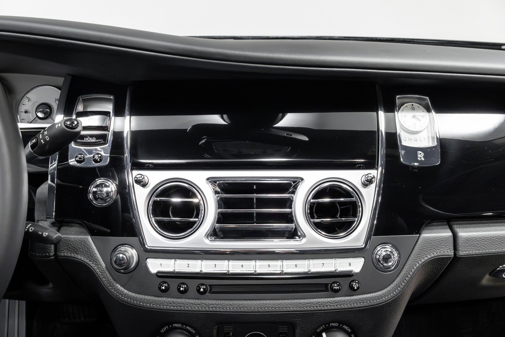 Used 2011 Rolls-Royce Ghost image 46