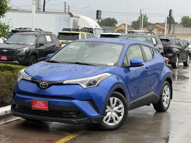 Used 2019 Toyota C-HR LE FWD image 2